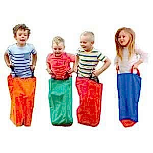 palyaço oyunları, halat çekme, çuval yarışı, mandal oyunu, ebe oyunu, körebe, halka oyunu, eski minder, yağ satarım bal satarım,