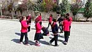 palyaço oyunları, halat çekme, çuval yarışı, mandal oyunu, ebe oyunu, körebe, halka oyunu, eski minder, yağ satarım bal satarım,